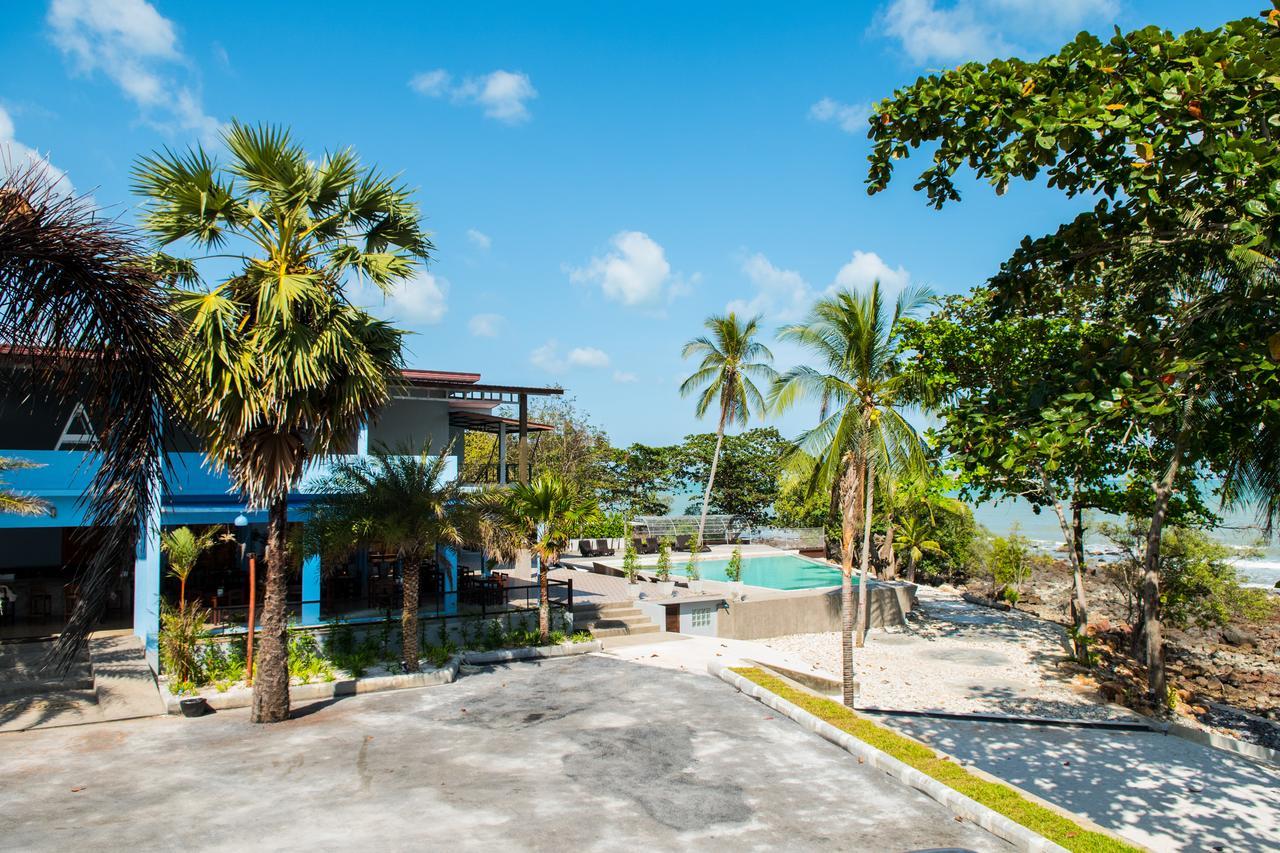 Sea Stone Hotel Накхонситхаммарат Экстерьер фото